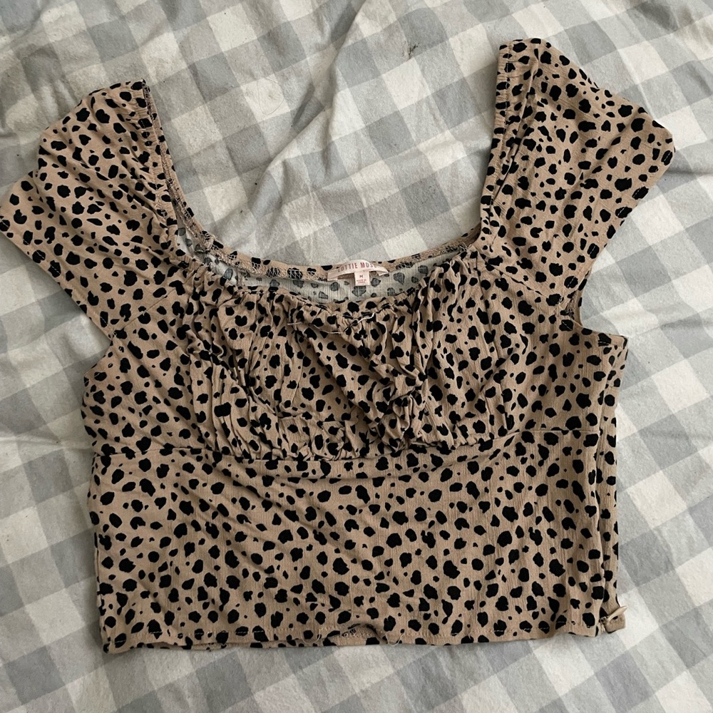 leopard crop top!